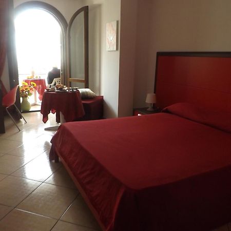 La Maddalena Bed & Breakfast อาโวลา ภายนอก รูปภาพ