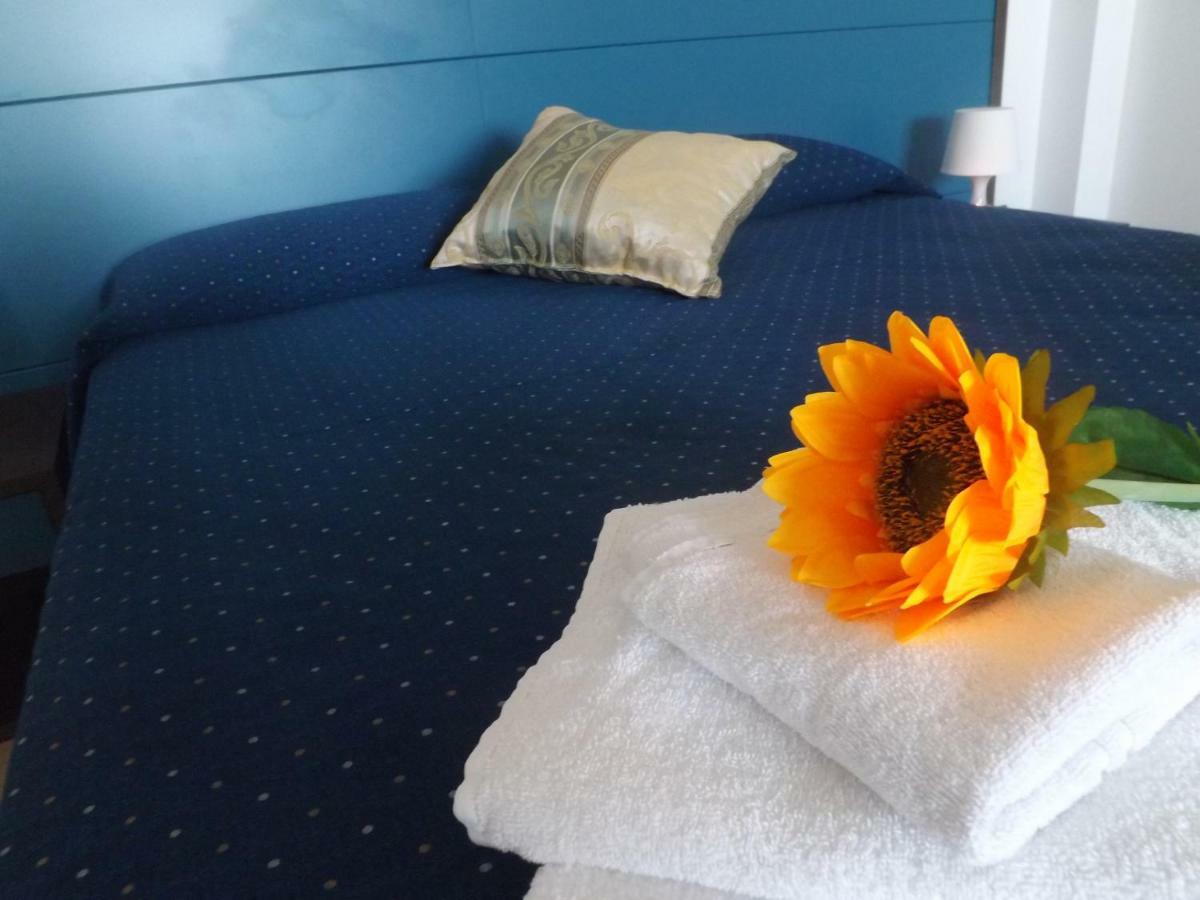 La Maddalena Bed & Breakfast อาโวลา ภายนอก รูปภาพ