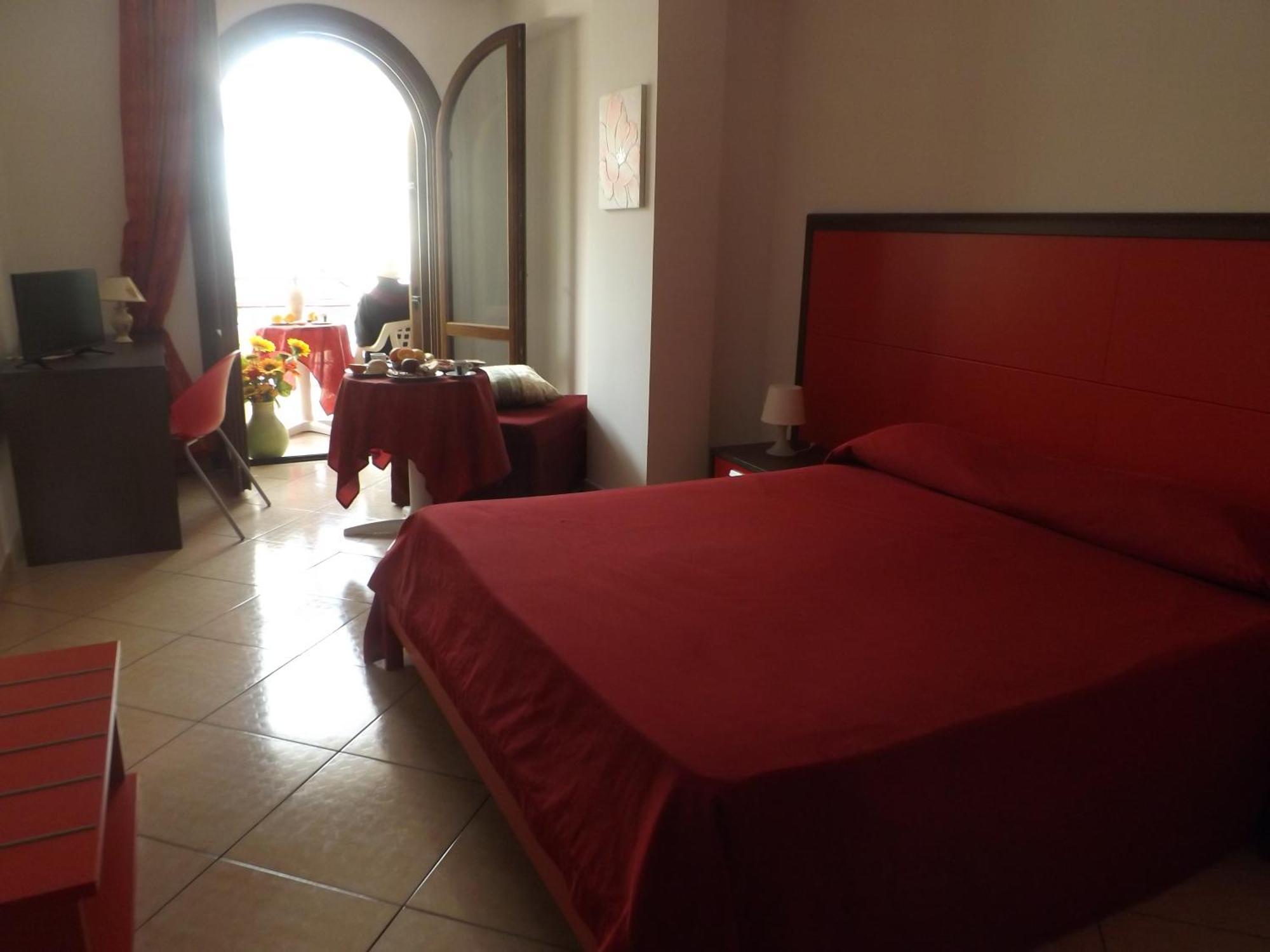 La Maddalena Bed & Breakfast อาโวลา ภายนอก รูปภาพ